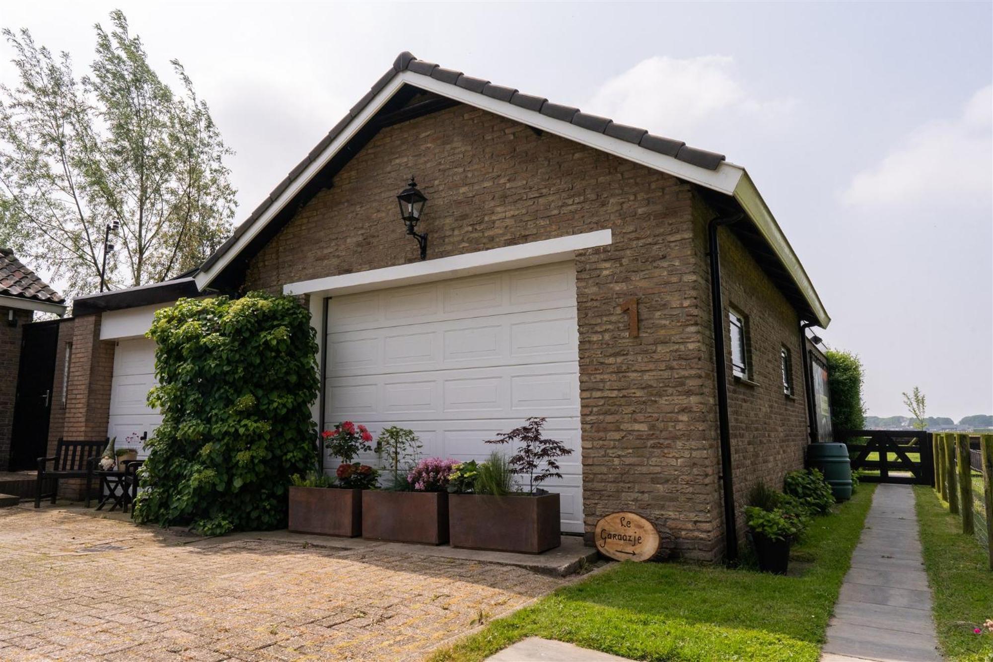 Vakantiewoning Le Garaazje 'S-Gravendeel ภายนอก รูปภาพ