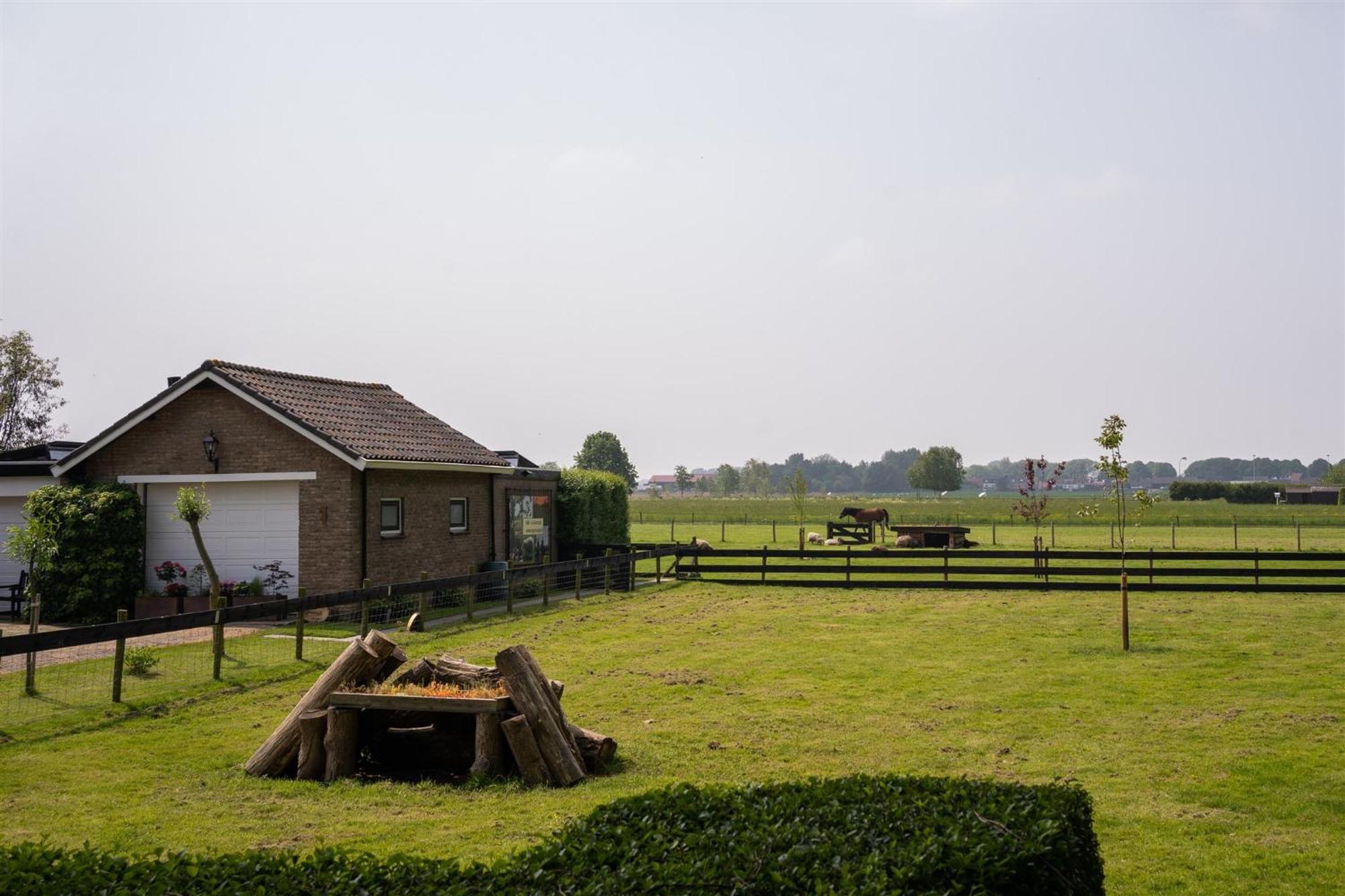 Vakantiewoning Le Garaazje 'S-Gravendeel ภายนอก รูปภาพ