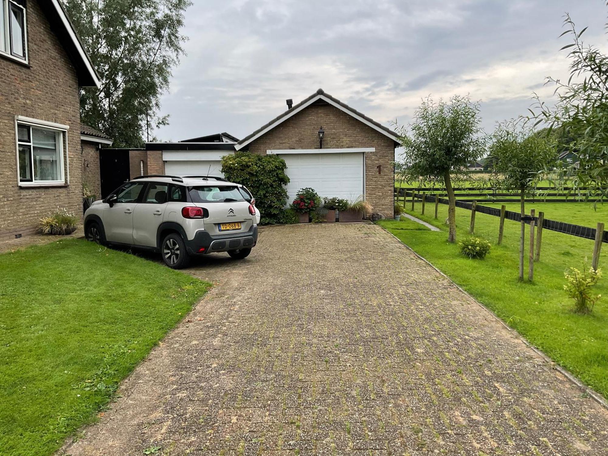 Vakantiewoning Le Garaazje 'S-Gravendeel ภายนอก รูปภาพ