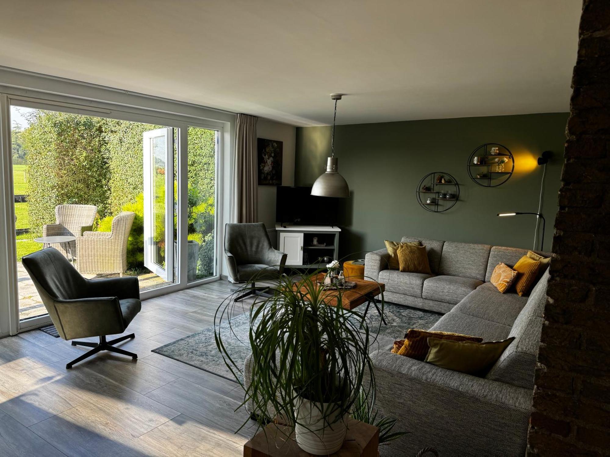 Vakantiewoning Le Garaazje 'S-Gravendeel ภายนอก รูปภาพ